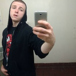 Meet your Posher, Leon